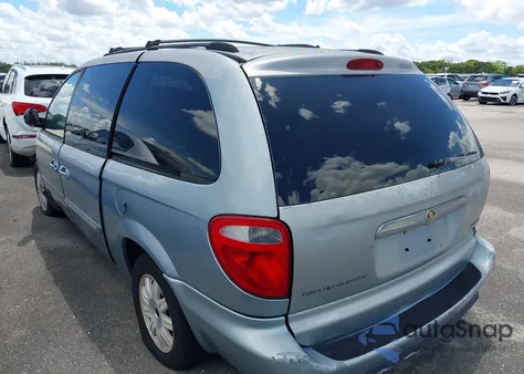 2006 Chrysler Town & Country Touring z USA, uszkodzony, nr VIN 2A4GP54L96R759556